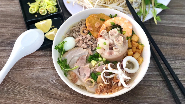 THẬP TỨ - Bánh Canh & Hủ Tiếu - Nguyễn Phúc Chu