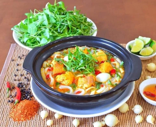 Tiệm Bánh Canh Niêu Cá Lóc - Hương Vị Miền Nam - Đà Nẵng