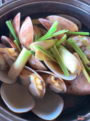 Nghêu hai còi là món nên ăn, vì con rất to và ngọt