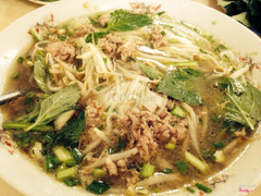 Phở bò tái