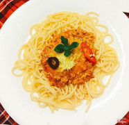 mì ý sốt bò bằm