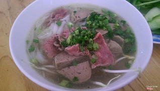 Phở tái viên