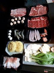 Lẩu miso kim chi đầu cá hồi