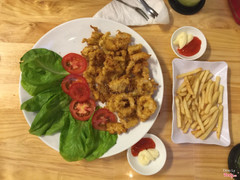 Mực chiên giòn và khoai tây chiên ngon cực 😉😉