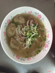 Phở tái, bò viên