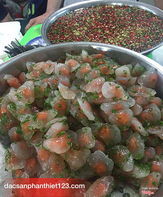 Bánh quai vạc nhân tôm, thịt hoặc chay  30k/hộp ( giao toàn quốc )