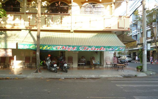 Việt Trinh Cafe - Đường Số 5