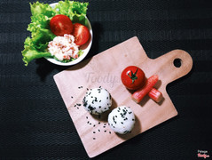 Cơm nắm nhân thanh cua Mayo ngon đúng điệu, viên tròn tròn cưng ghê !