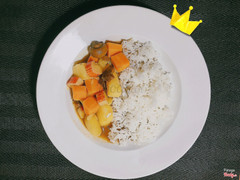 Cơm cà ri Nhật Bản ngon đúng vị ! 