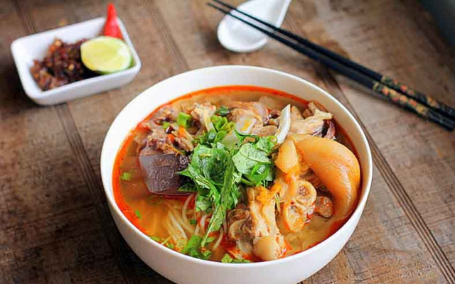 Phát - Bún Bò Huế & Bò Kho