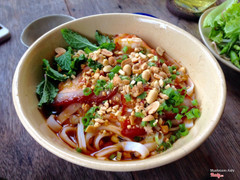 Mì quảng tôm thịt