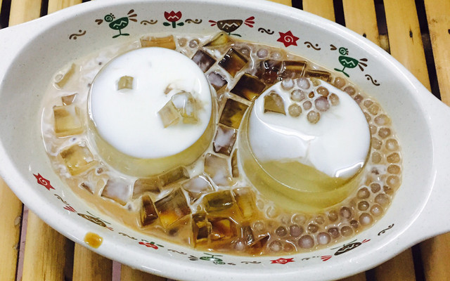 Bánh Flan Quen Mà Lạ