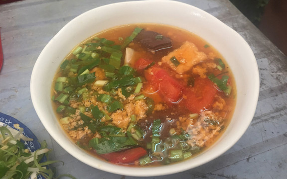 Ngọc Tuyền - Bún Riêu