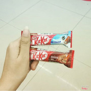 Kitkat vị mocha và cookies 