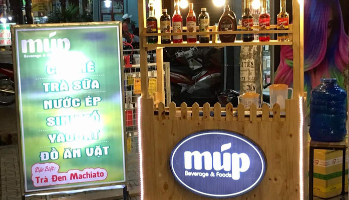 Múp - Beverage & Food