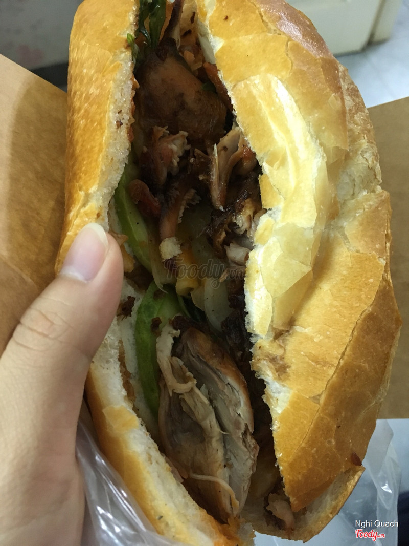 Bánh mì cút rút xương