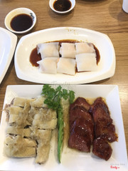 Món quay 2 loại , bánh cuốn tôm