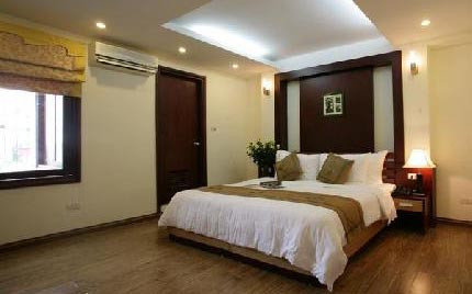 Rising Dragon Hotel - Hàng Gà