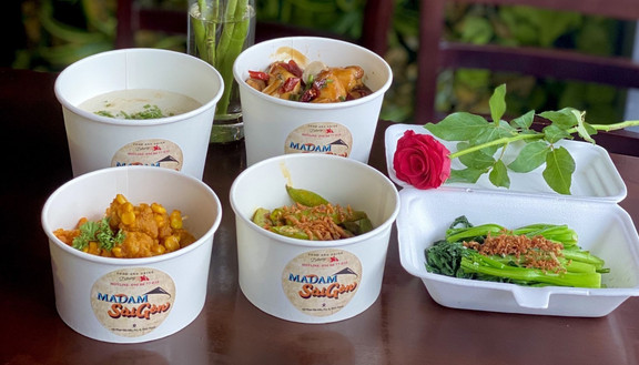 Madam Sài Gòn - Cơm Gà Mã Lai