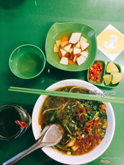 Miến lươn ngon nhưng hơi ít. Nước rau má ngon. Nhân viên phục vụ nhiệt tình. 4/5