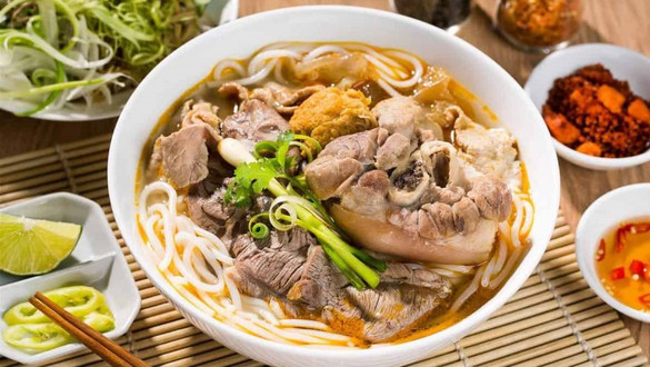 Bún Bò 25K - Dũng Sĩ Thanh Khê