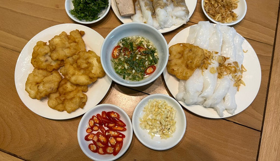 Trang Trang - Bánh Cuốn Chả Mực Hạ Long - Trịnh Đình Cửu