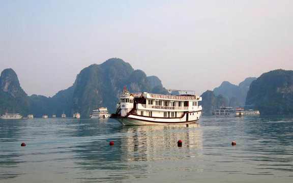 Monkey Island Cruise - Tuần Châu