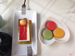 Tiramisu + macaron