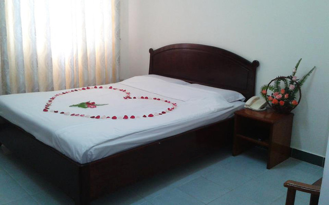 Á Đông Hotel
