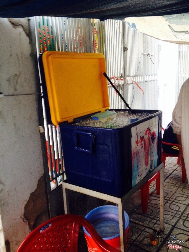 Trà sữa bên trong :3