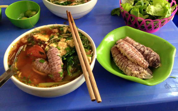 Tùng Quảng Ninh - Bò Hầm, Bún Tôm & Bún Bề Bề