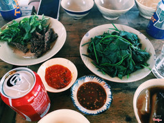 Bò một nắng + rau lang luộc