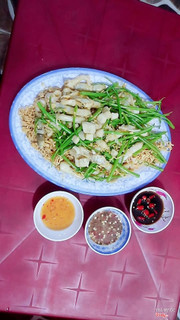 mì xào ốc móng tay