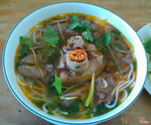 bún bò giò heo