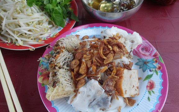 Bánh Cuốn Nóng - Doãn Kế Thiện