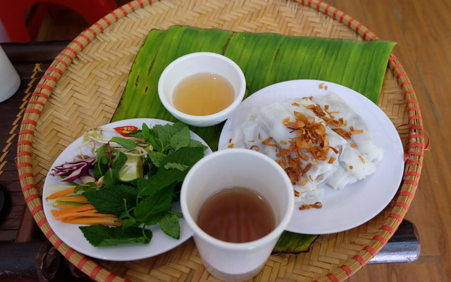 Bánh Cuốn Bà Hanh - 16B Thọ Xương