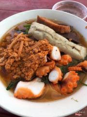 bún riêu bạch tuộc