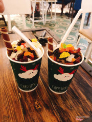 Ghiền kem bên này :))