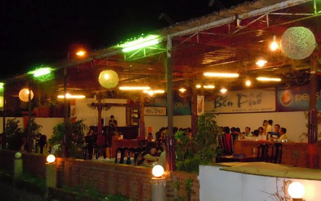 Bến Phố Restaurant