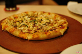 pizza viền phô mai