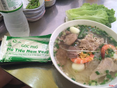 Hu tieu nam vang 