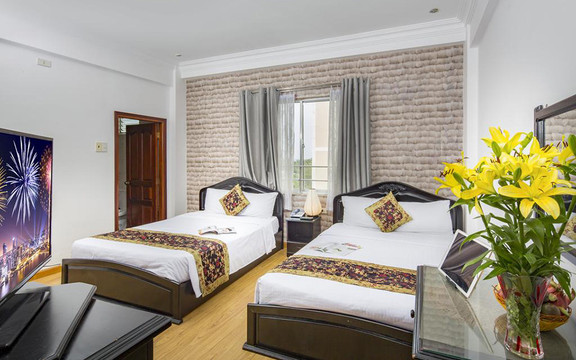 Brandi Ocean View Hotel