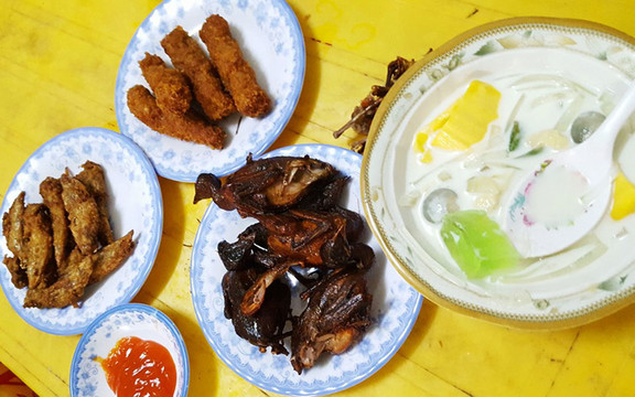 Quán Nhà - Ăn Vặt Online