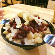 Bingsu đậu đỏ injeomi hạnh nhân