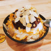 Bingsu đậu đỏ bánh gạo hạnh nhân Hàn Quốc hoàn hảo