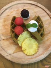 bánh waffle trà xanh