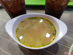 Canh khoa tây cà rốt.