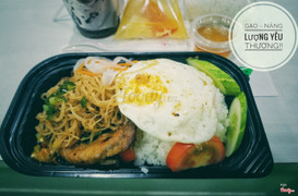 Combo sườn chả ốp la si&#234;u chất.