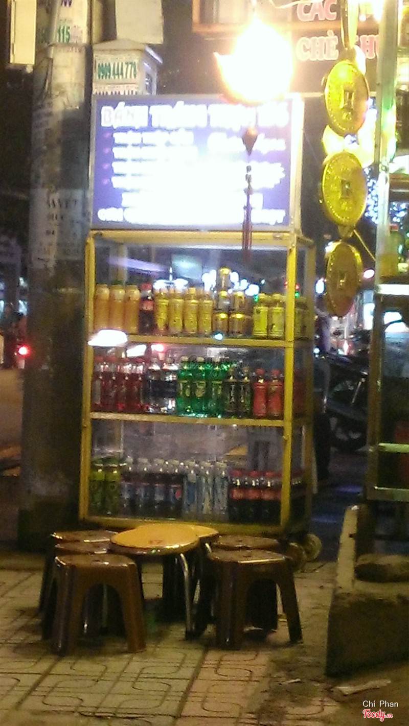 Quầy nước đóng chai nè