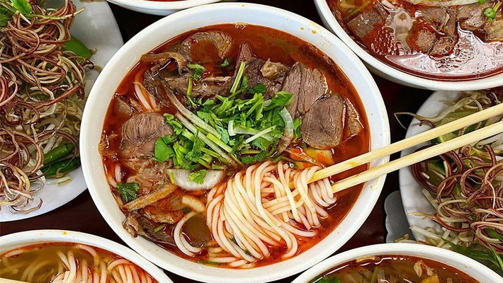 Bún Bò Hiếu 246